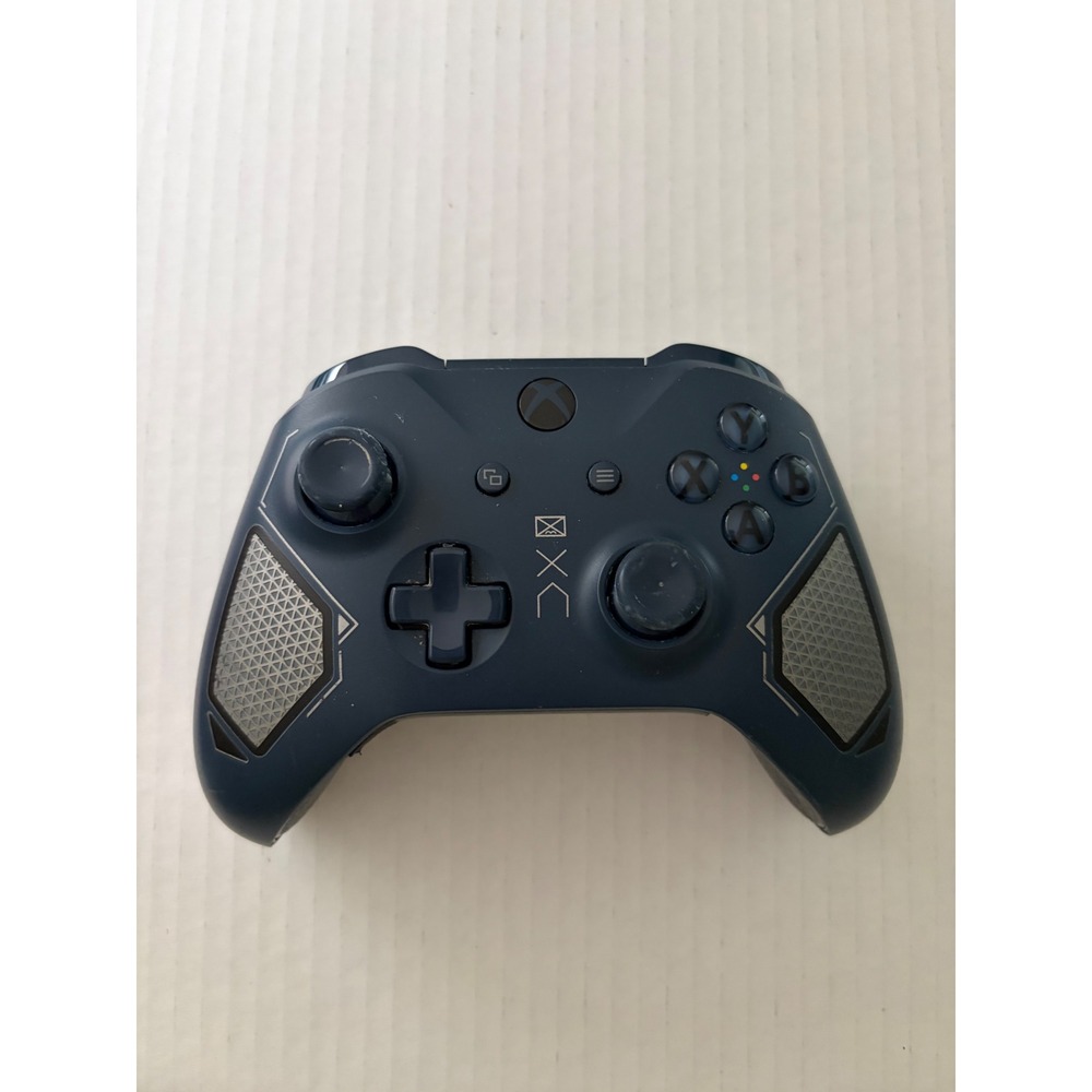 Microsoft Xbox One Wireless Controller Model 1708 Midnight Forces II Blue Camo
